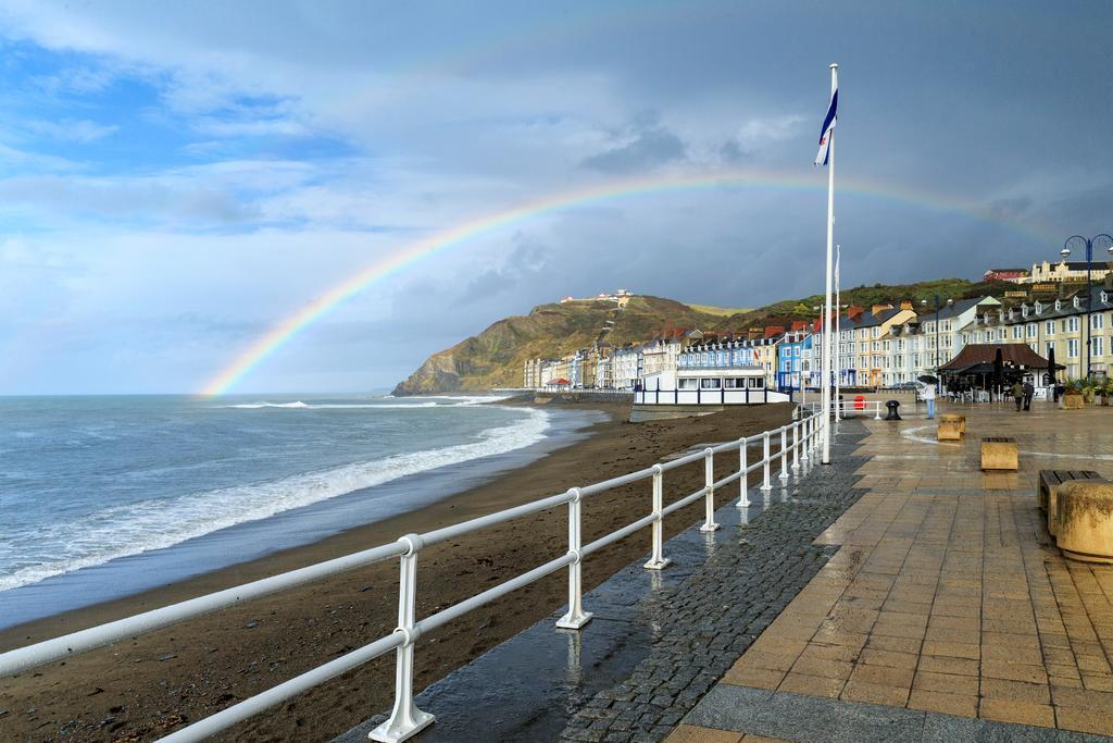 Sea View Ar Lan Y Mor Luxury Apartment Aberystwyth Extérieur photo